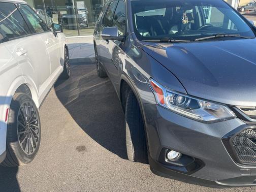 2021 Chevrolet Traverse RS