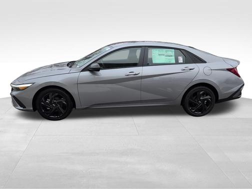 2026 Hyundai ELANTRA HEV SEL Sport