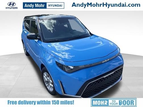 Surf Blue w/Black Roof 2024 Kia Soul S