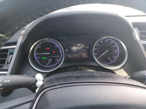 2018 Toyota Camry Hybrid XLE