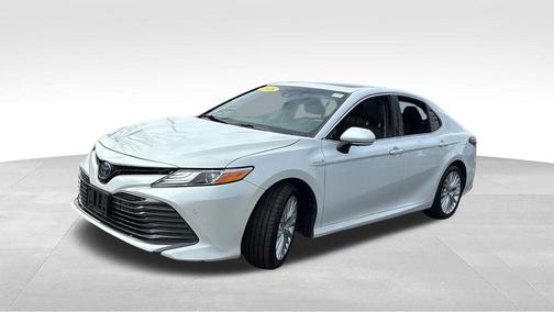 2018 Toyota Camry Hybrid XLE