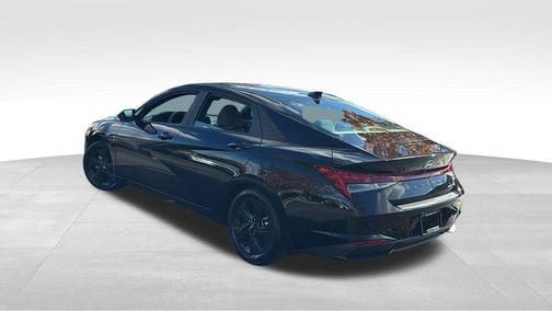 2022 Hyundai ELANTRA HEV Blue