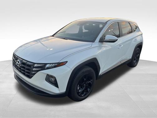 2022 Hyundai TUCSON SE