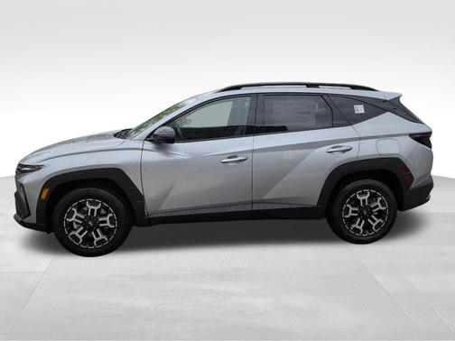 Shimmering Silver 2026 Hyundai TUCSON XRT