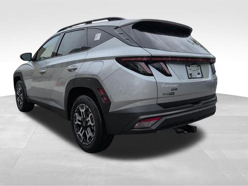 Shimmering Silver 2026 Hyundai TUCSON XRT