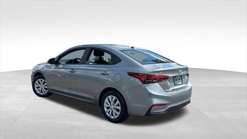 2022 Hyundai Accent SE
