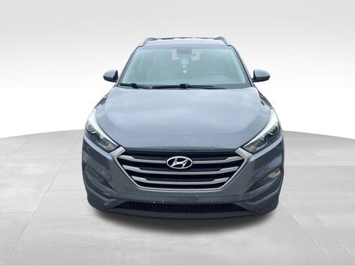 Coliseum Gray 2018 Hyundai TUCSON SEL