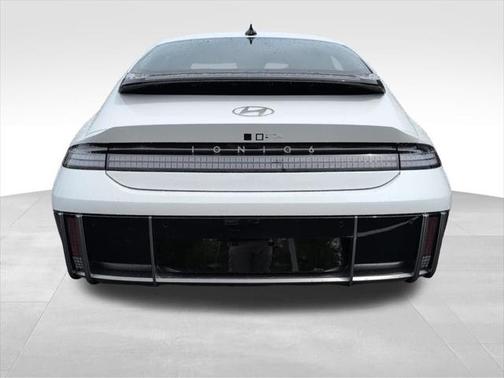 2025 Hyundai IONIQ 6 SE