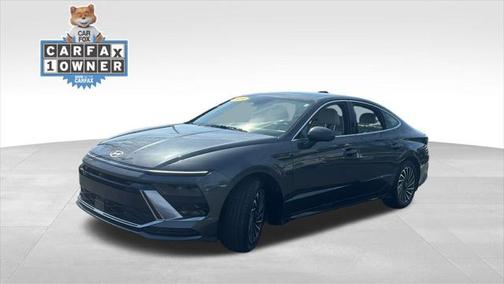 2024 Hyundai SONATA Hybrid Limited