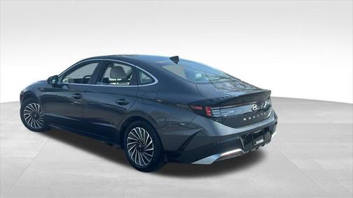 2024 Hyundai SONATA Hybrid Limited