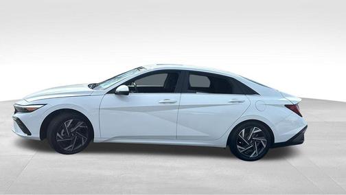 Serenity White 2025 Hyundai ELANTRA HEV Limited