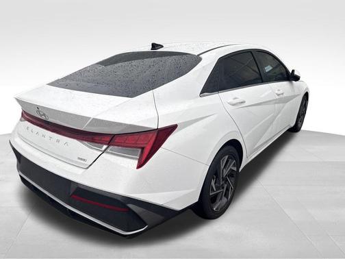 2025 Hyundai ELANTRA HEV Limited