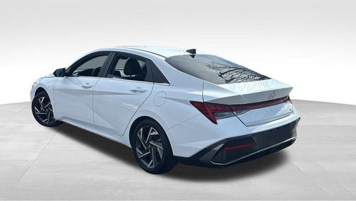 Serenity White 2025 Hyundai ELANTRA HEV Limited