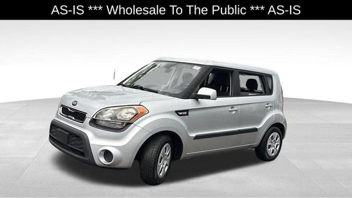 Bright Silver Metallic 2013 Kia Soul Base