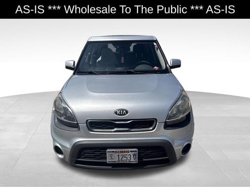 Bright Silver Metallic 2013 Kia Soul Base