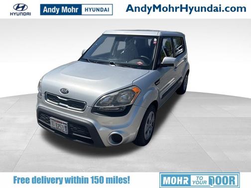 Bright Silver Metallic 2013 Kia Soul Base