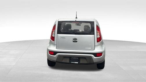 Bright Silver Metallic 2013 Kia Soul Base