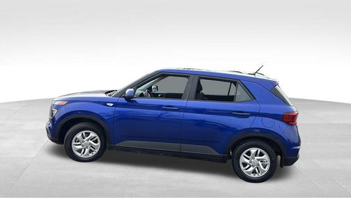 2023 Hyundai VENUE SE