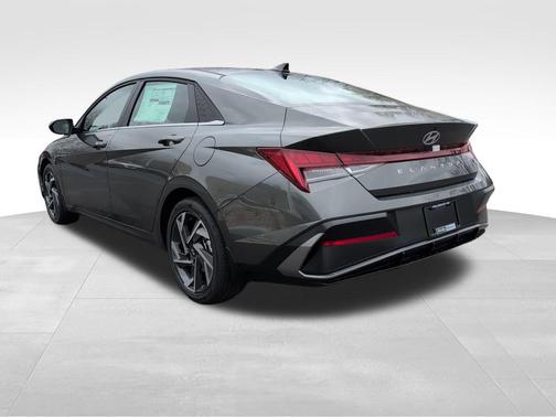 Amazon Gray 2025 Hyundai ELANTRA SEL