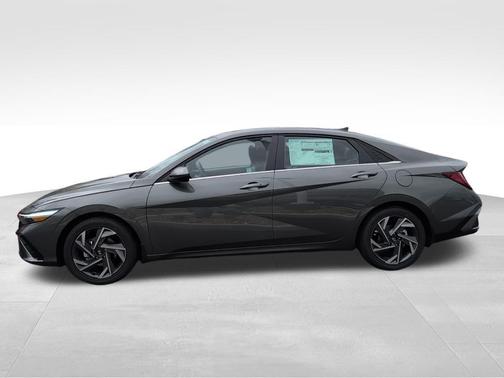 Amazon Gray 2025 Hyundai ELANTRA SEL