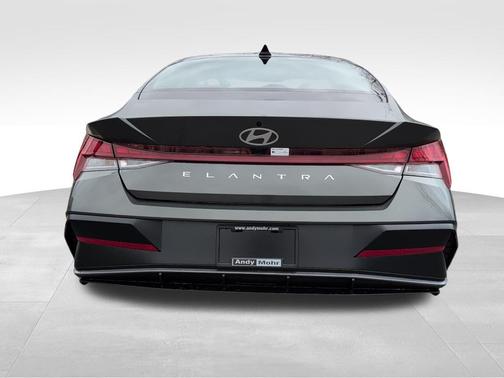 Amazon Gray 2025 Hyundai ELANTRA SEL