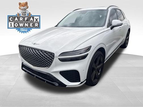 Alta White 2023 Genesis GV70 2.5T AWD