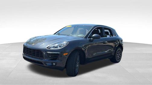 Agate Grey Metallic 2018 Porsche Macan Macan