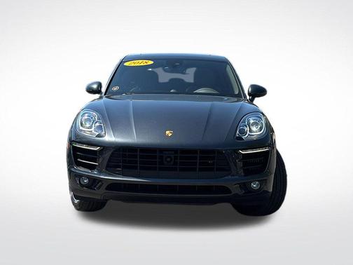 Agate Grey Metallic 2018 Porsche Macan Macan