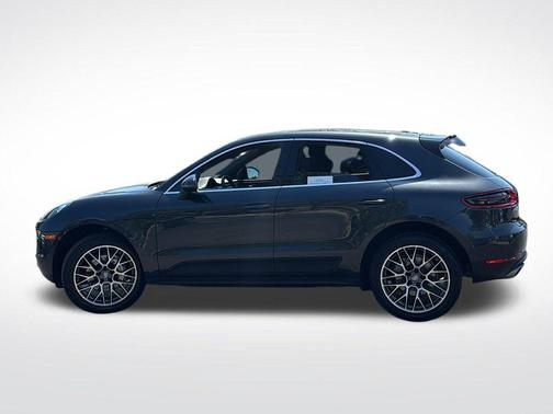 Agate Grey Metallic 2018 Porsche Macan Macan
