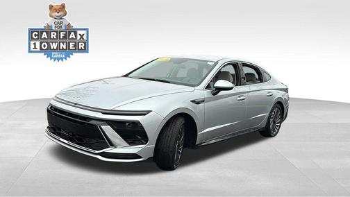 2024 Hyundai SONATA Hybrid SE