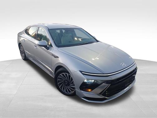 2024 Hyundai SONATA Hybrid SE