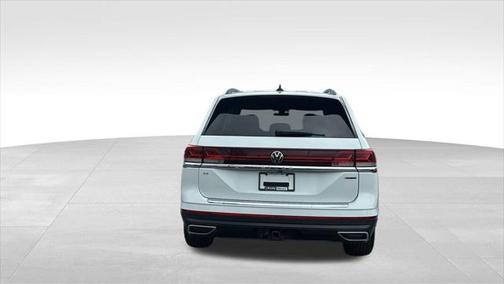 2024 Volkswagen Atlas 2.0T SE w/Technology 4MOTION