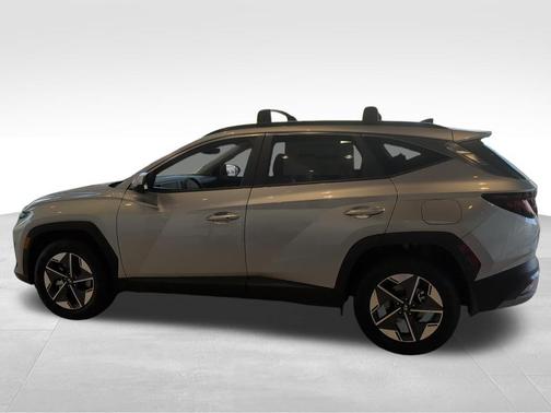 Shimmering Silver 2026 Hyundai TUCSON SEL