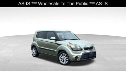 Alien Pearl Metallic 2013 Kia Soul +