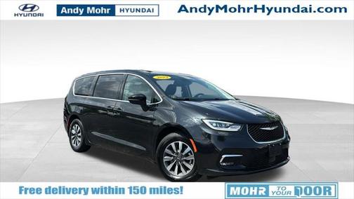 2023 Chrysler Pacifica Hybrid Touring L