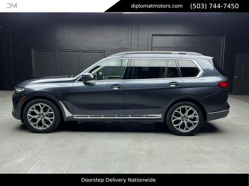 Gray 2020 BMW X7 xDrive40i