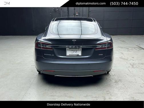 Gray Metallic 2014 Tesla Model S 85
