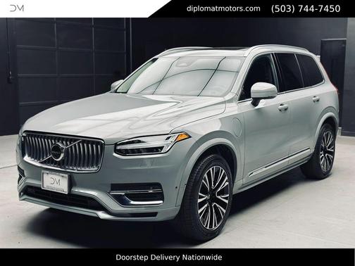 Vapour Grey Metallic 2024 Volvo XC90 Recharge Plug-In Hybrid T8 Plus Bright Theme 7-Seater