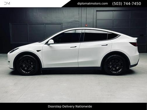 Pearl White Multi-Coat 2021 Tesla Model Y Long Range Dual Motor All-Wheel Drive