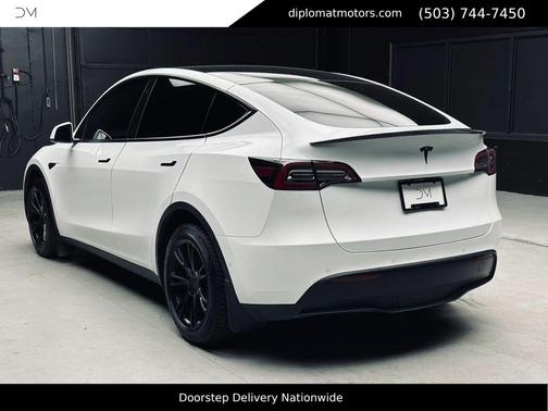 Pearl White Multi-Coat 2021 Tesla Model Y Long Range Dual Motor All-Wheel Drive