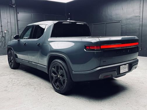 Gray 2025 Rivian R1T Adventure Dual Motor Max Pack