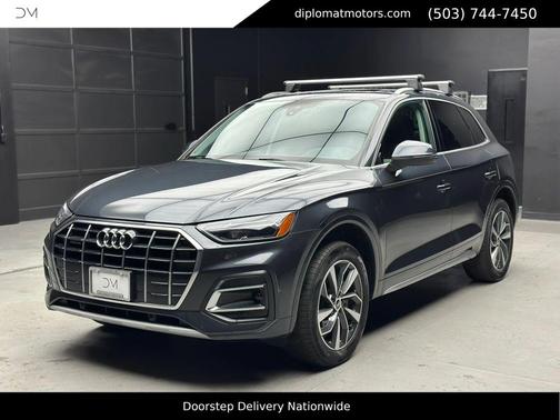 Manhattan Gray Metallic 2021 Audi Q5 45 Premium