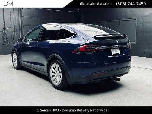 Deep Blue Metallic 2018 Tesla Model X 75D