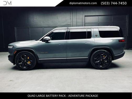 El Cap Granite 2024 Rivian R1S Adventure Quad Motor Large Pack