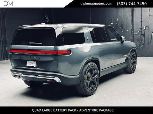El Cap Granite 2024 Rivian R1S Adventure Quad Motor Large Pack