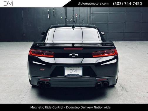 Black 2018 Chevrolet Camaro 1SS