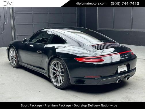 2017 Porsche 911 Carrera 4S
