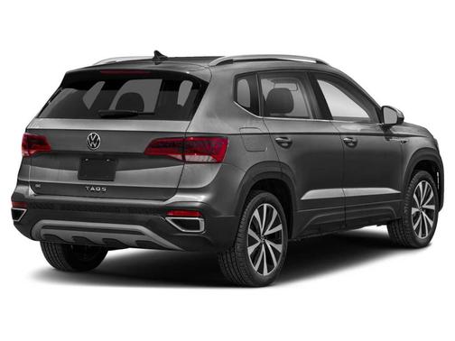 Pure Gray 2023 Volkswagen Taos 1.5T SE