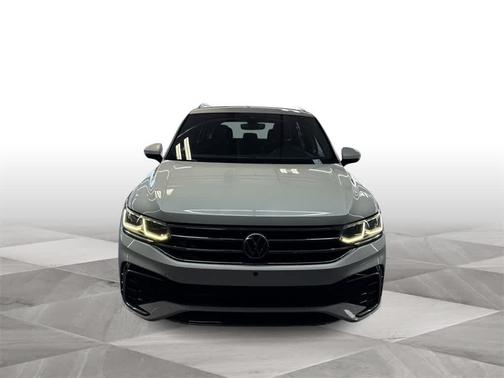 2022 Volkswagen Tiguan 2.0T SEL R-Line