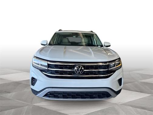 2023 Volkswagen Atlas 2.0T SE w/ Technology